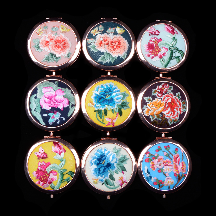深圳化妆随身镜精品出国送礼刺绣中国风古风摄影 手绣镜子